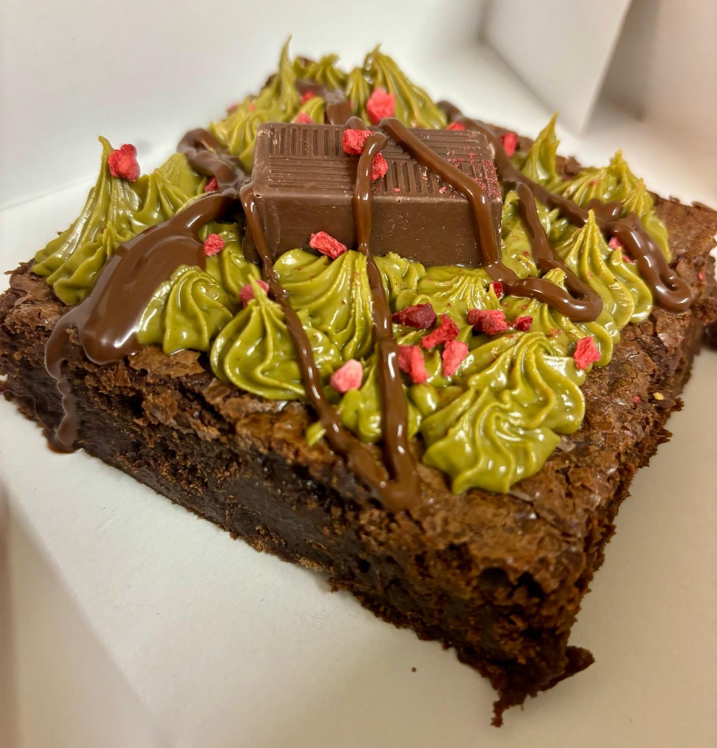 Dubai Pistachio Chocolate Brownie